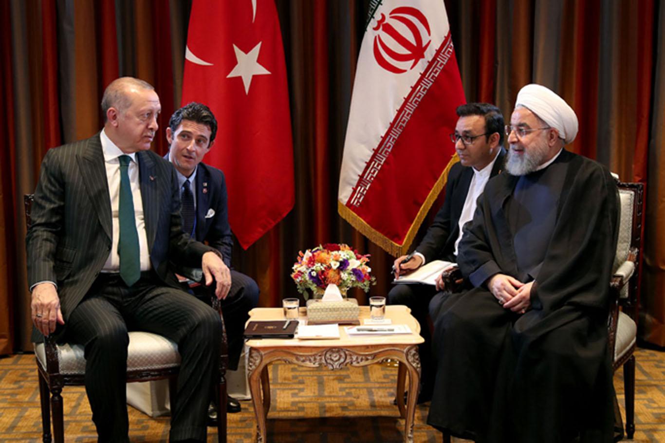 Cumhurbaşkanı Erdoğan ile Ruhani bir araya geldi